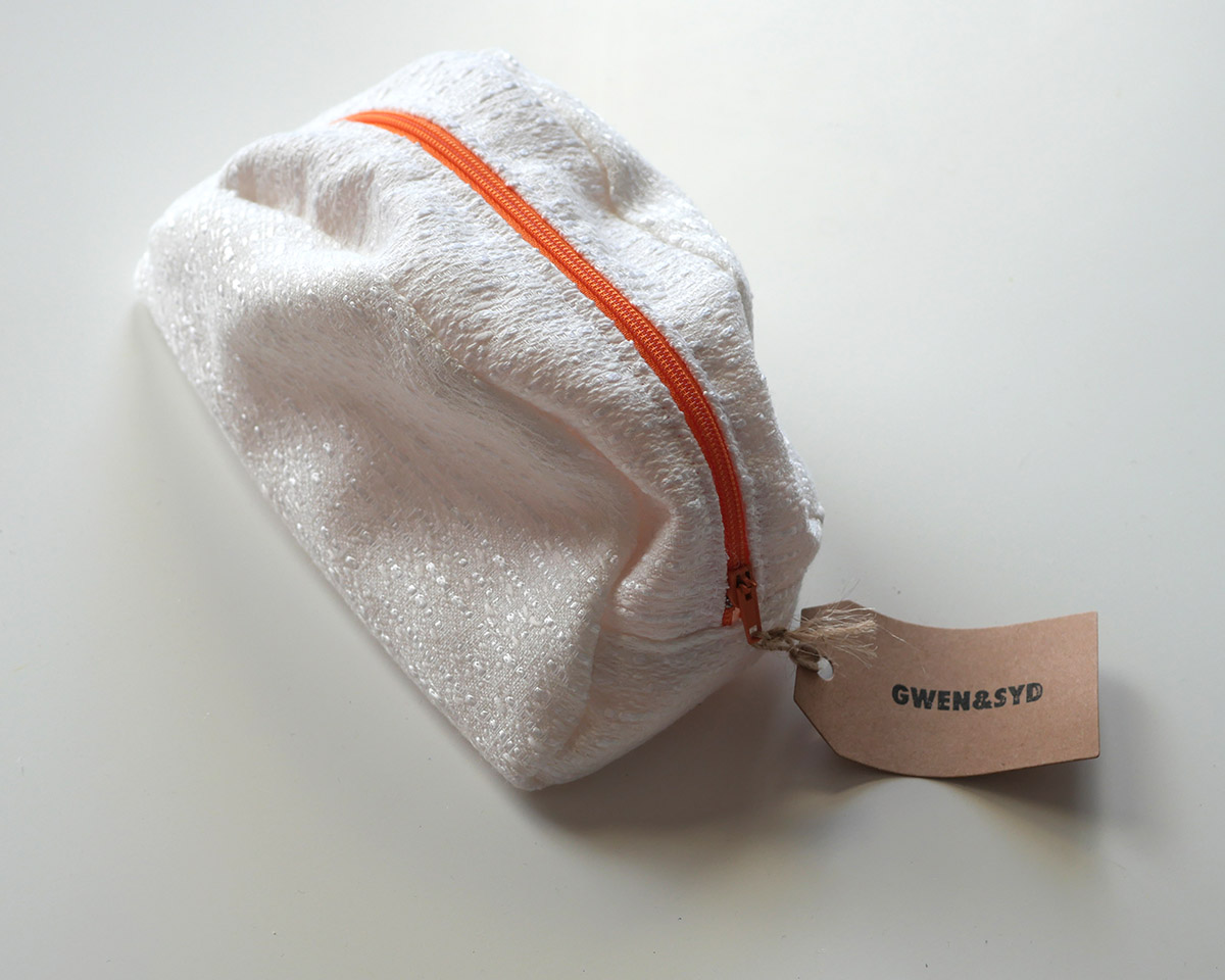 2026 GWEN&SYD Unlined White Textured Zippered Pouch